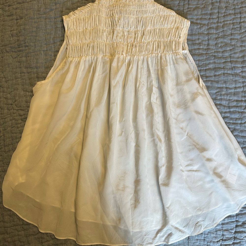 Frame Off-white Sleeveless Silk Blouse